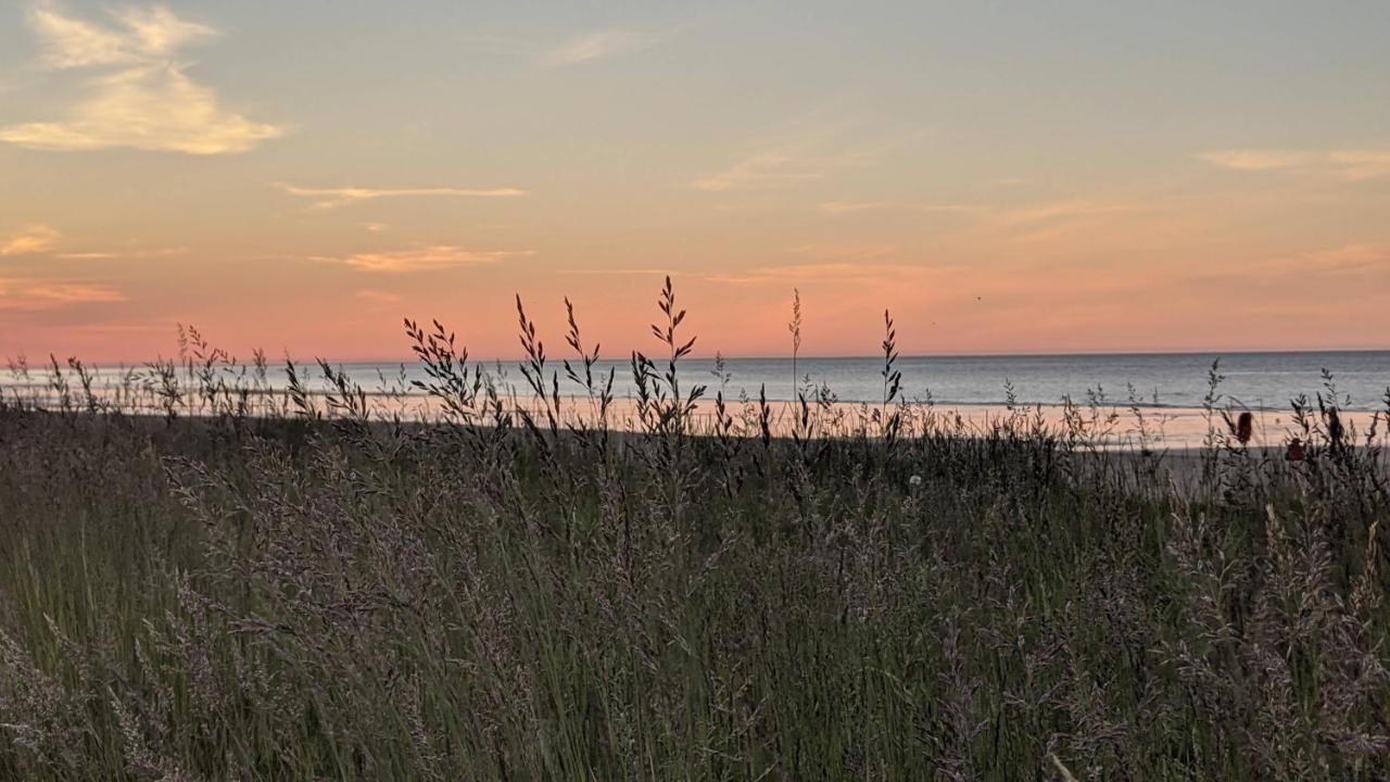 Seashore Hideaway Studio Hermanville-sur-Mer Exterior foto