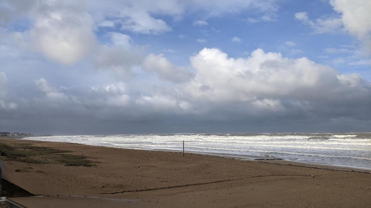 Seashore Hideaway Studio Hermanville-sur-Mer Exterior foto